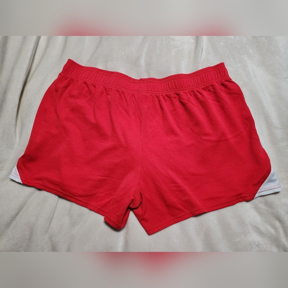 4 Pairs of C9 Champion shorts - Picture 8 of 11